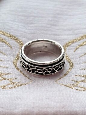 Sterling Silver Black Patterned Band Spin Ring size 11